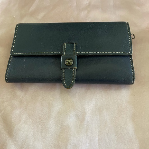 Patricia Nash - Picture 1 of 3